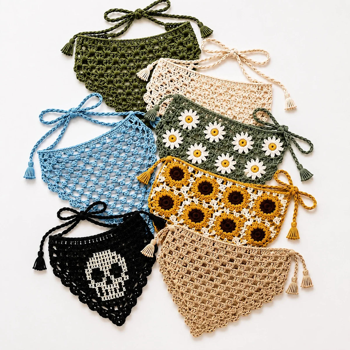 Playful crochet bandana with a scalloped border