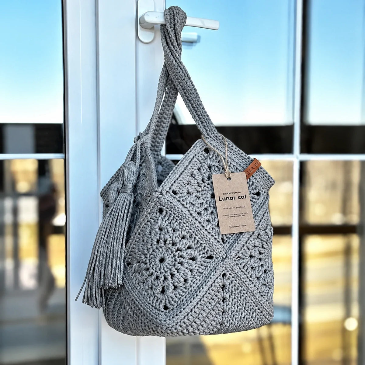 Market bag shown open to display the interior