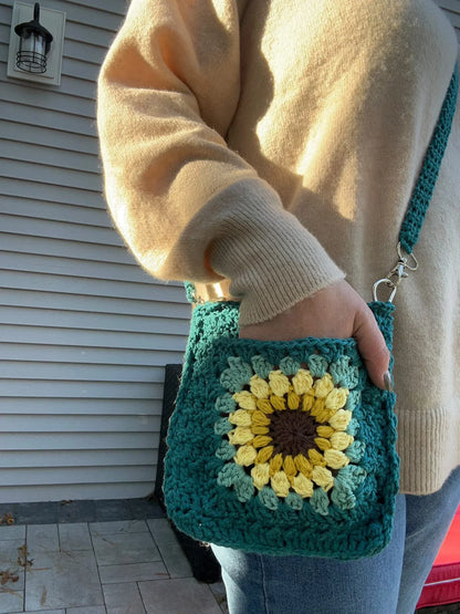 Close-up of the crocheted sunflower granny square motif
