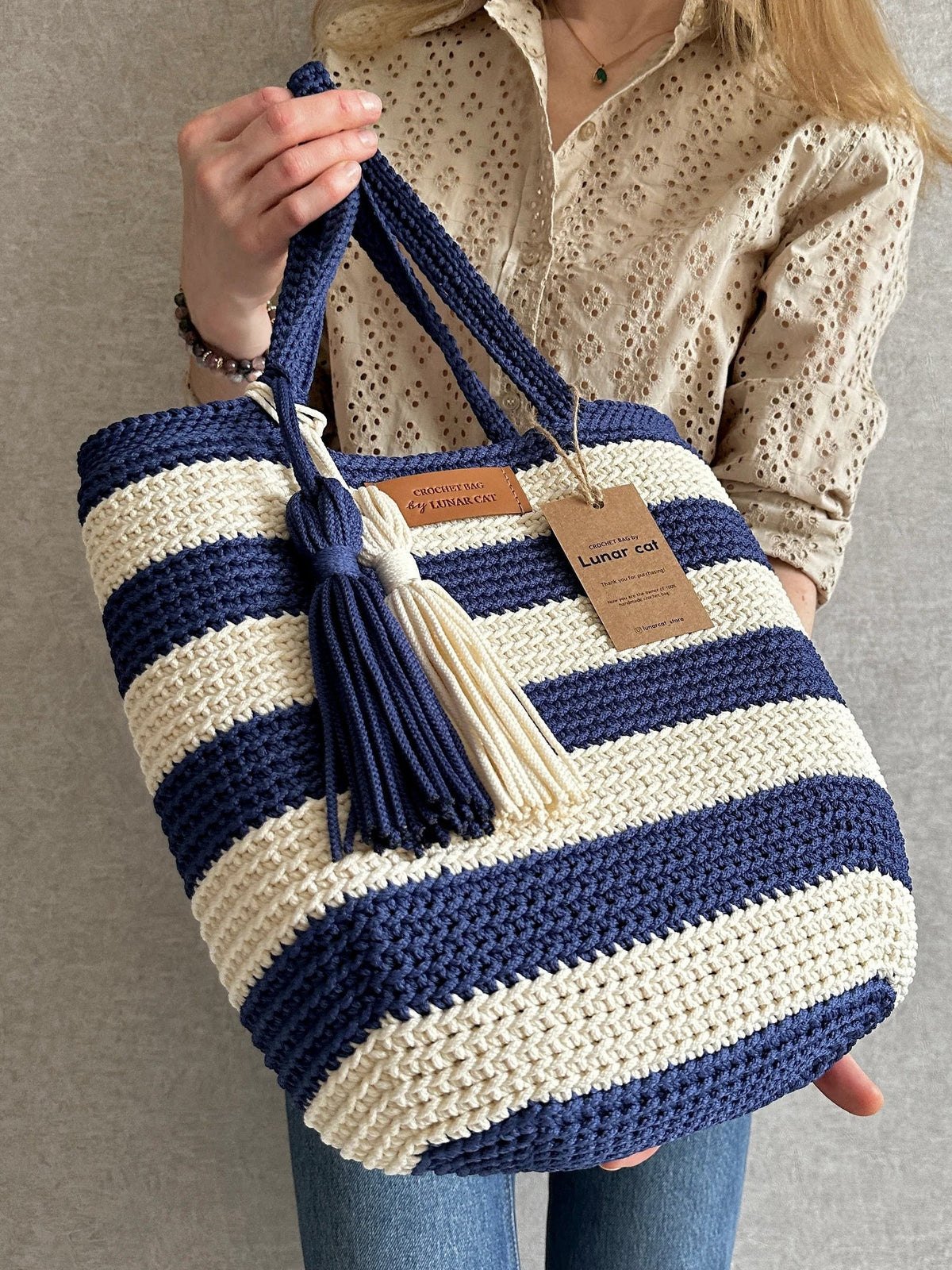 Close-up of the stripe pattern on the Hampton style crochet bag