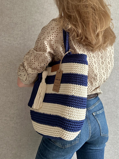 Hampton style crochet tote carried over the shoulder