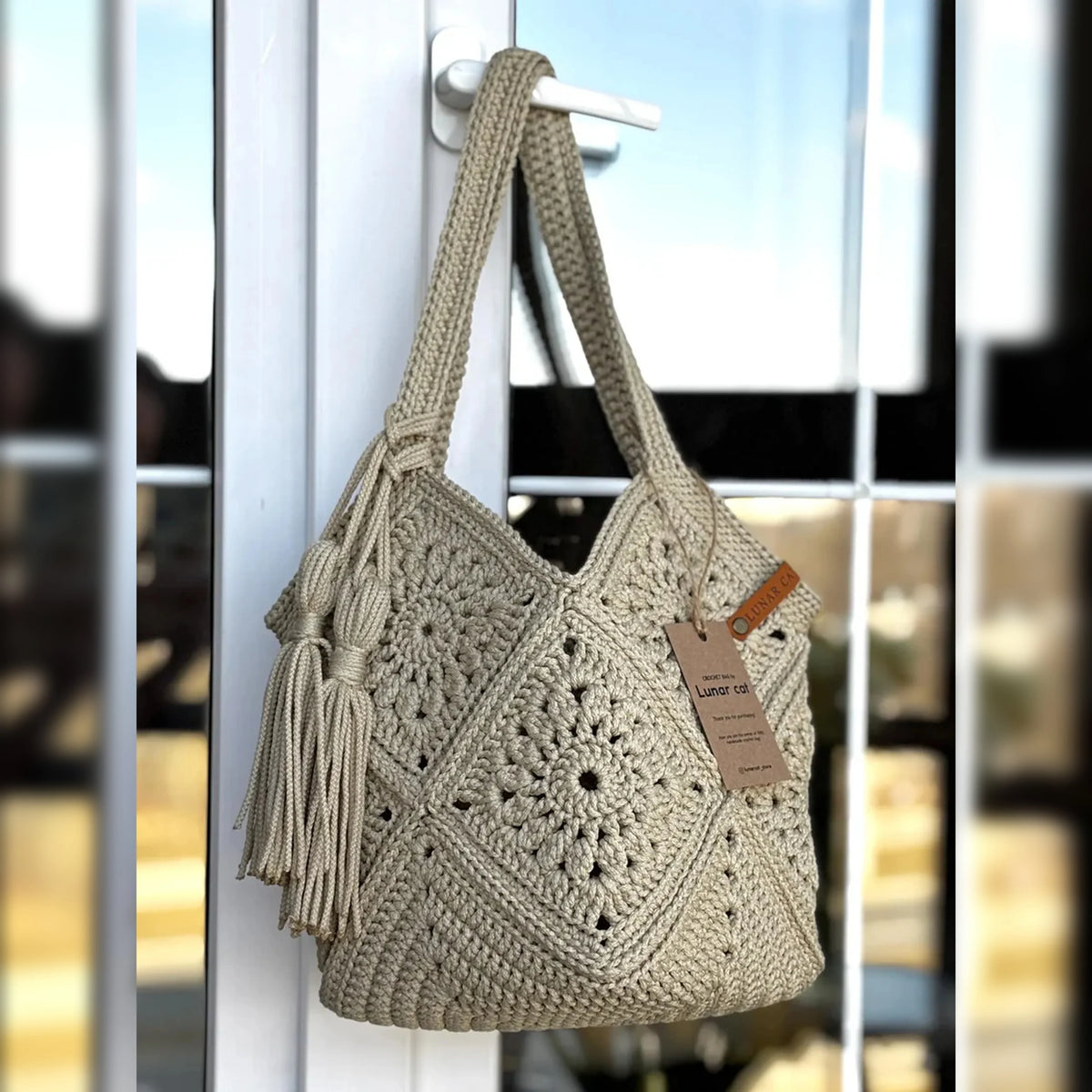 Market bag crochet tote, top-down view